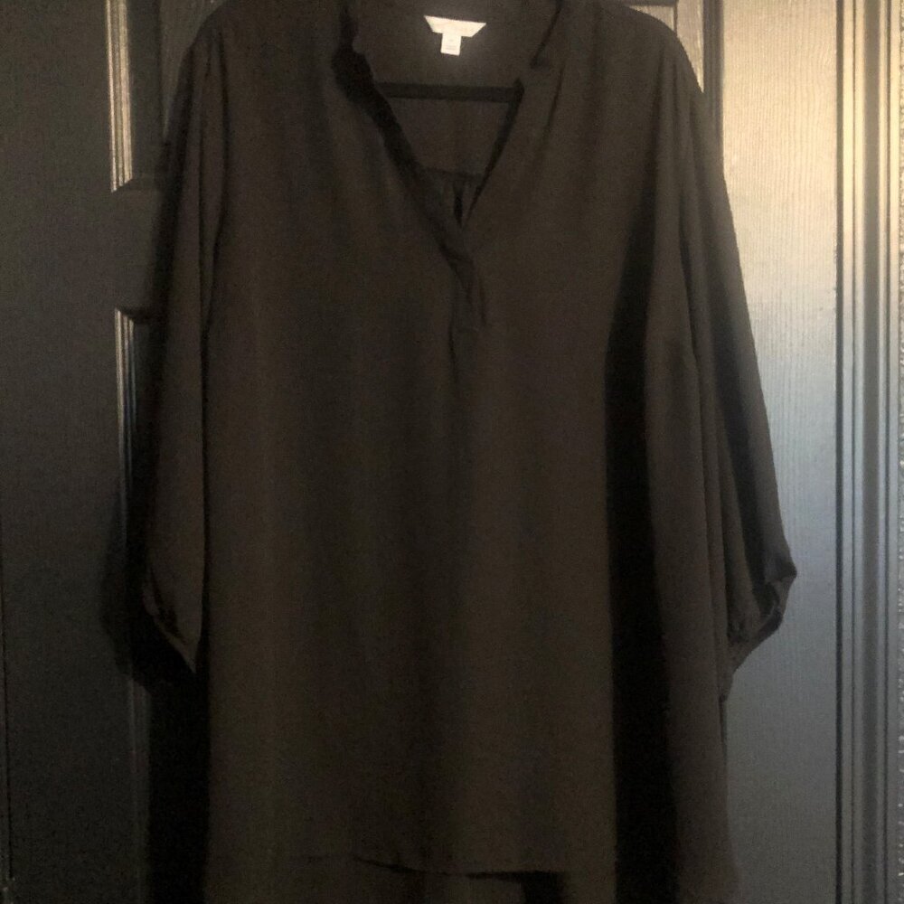 Boutique black 3/4 sleeve‎ v neck flowy style blouse size 2X